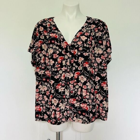 Sanctuary Floral Button Down short sleeve v neck top - Picture 1 of 8